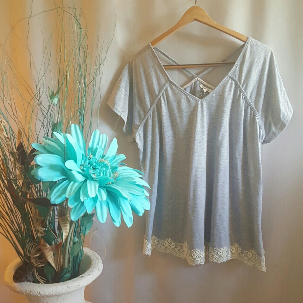 NWOT Maurices Plus Size Baby Doll T w/Lace Detail